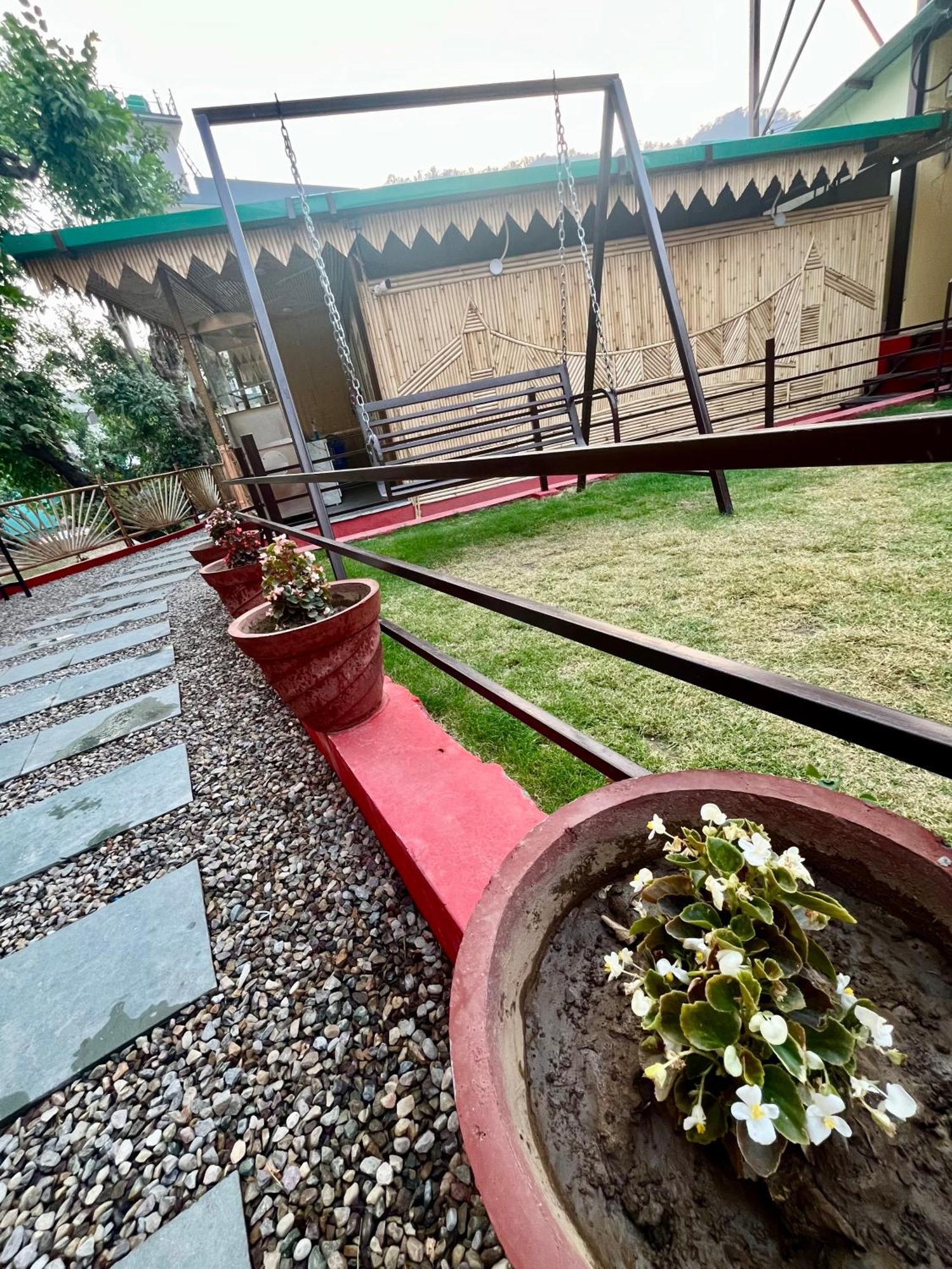 Bamboo Garden Cottages And Cafe Rishīkesh المظهر الخارجي الصورة